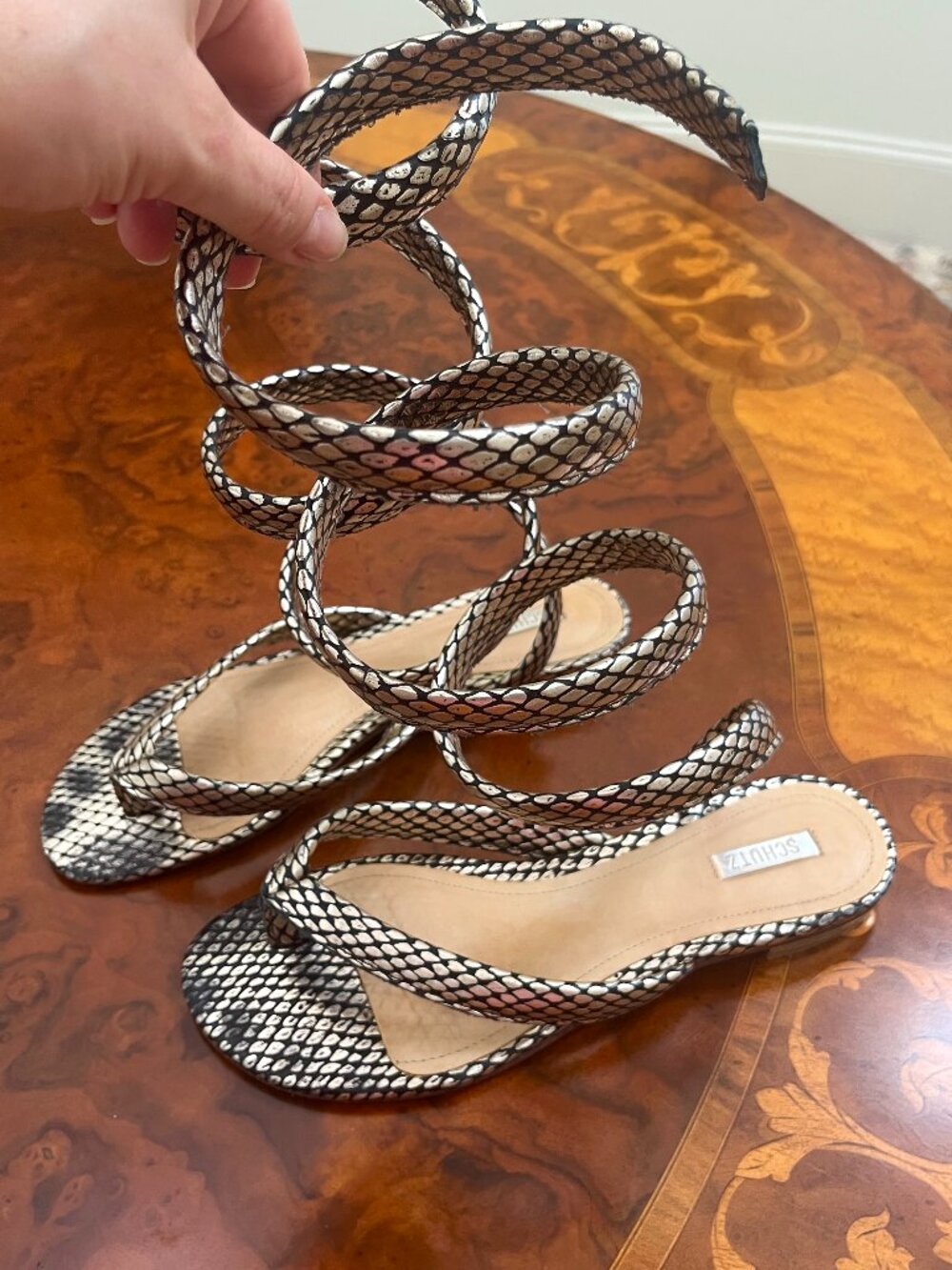 Schutz Gladiator Wrap Around Metallic Snake Print Flat Sandals Size 6.5 - Picture 2 of 10